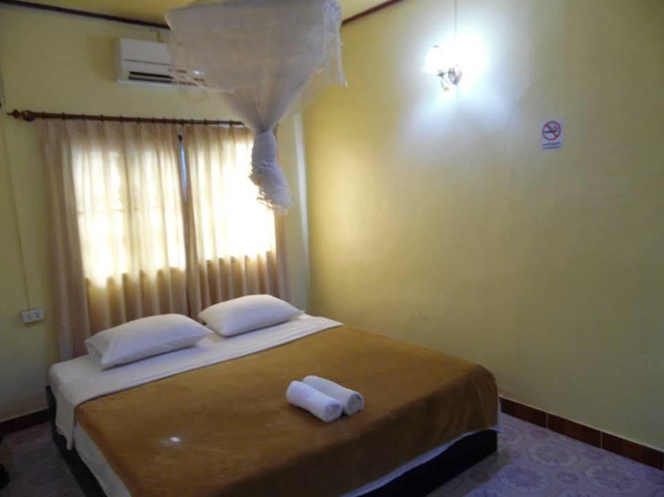 Viengsavanh Guesthouse Vang Vieng Exterior photo