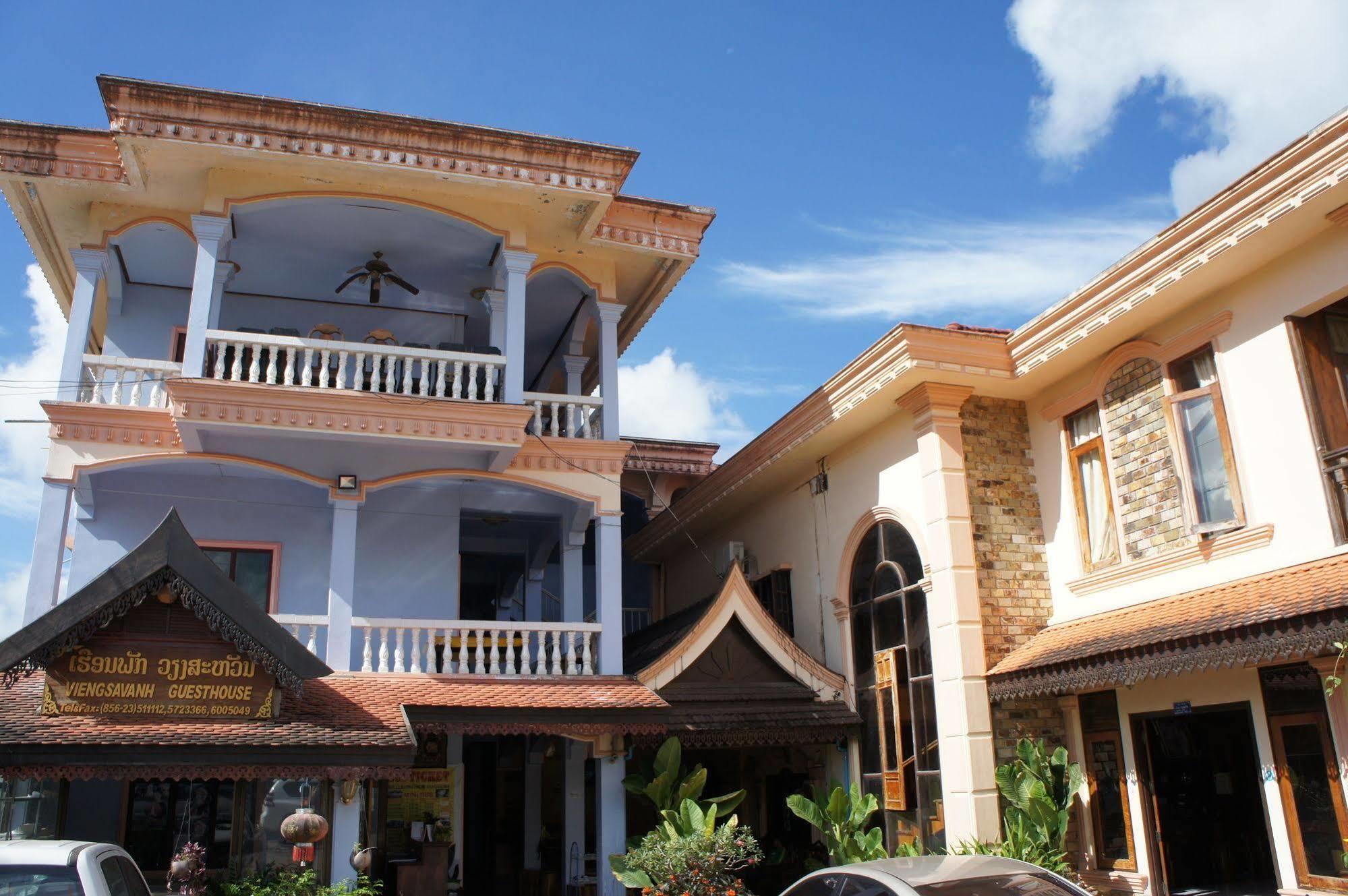Viengsavanh Guesthouse Vang Vieng Exterior photo