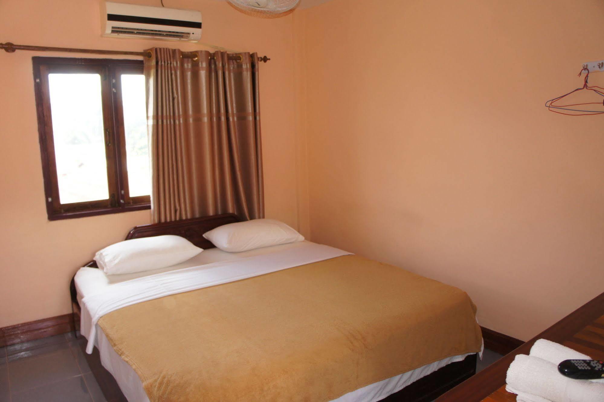 Viengsavanh Guesthouse Vang Vieng Exterior photo
